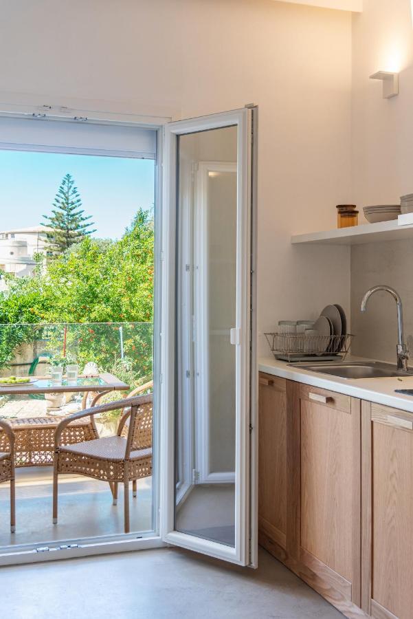 Christa Luxury Apartments Kavos Exterior photo