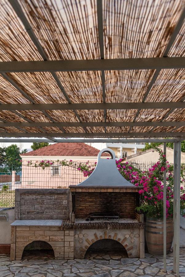 Christa Luxury Apartments Kavos Exterior photo